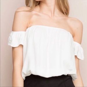Brandy Melville Becca top